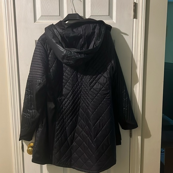 Women’s black Athleta jacket, Size XL. - Picture 2 of 4